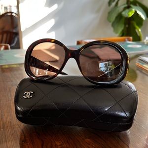 CHANEL Quilted Arm Sunglasses with case